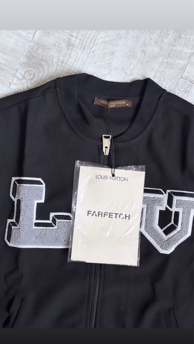 Jacheta LV bluza hanorac L Vuitton