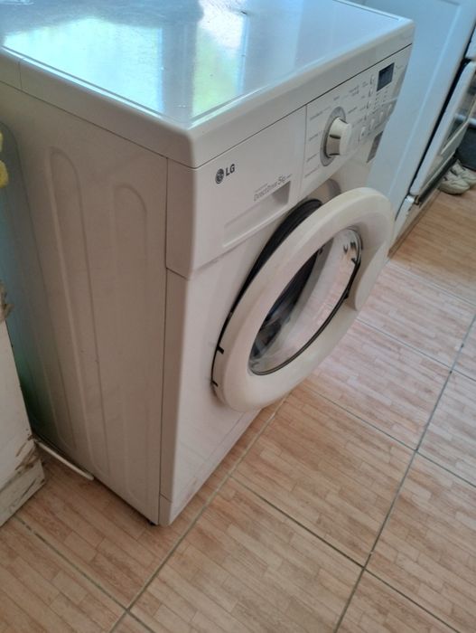 Продам Стиральную машинку LG