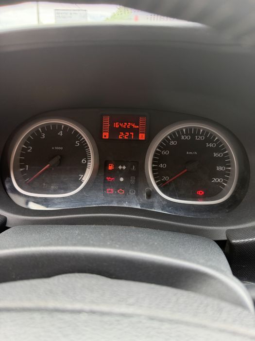 Duster 1,5 Diesel —-4x4  —-euro 5 —5200€