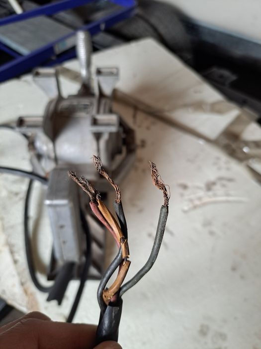 Продам Электрорубанок.