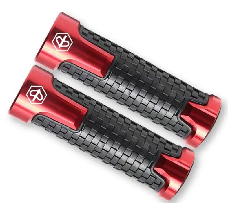 -50% намаление! Vespa , Веспа / Каска, ръкавици ,ръкохнатки , и заключ