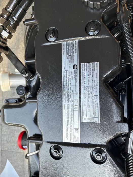 Двигатель Cummins QSB6.7