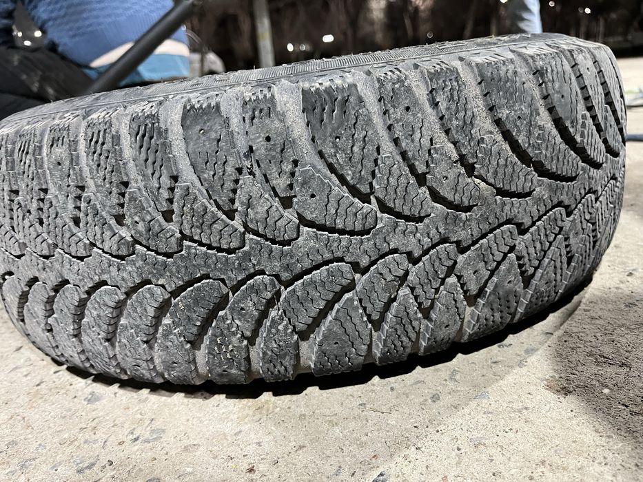 Диск с шинами на 14-15- приору