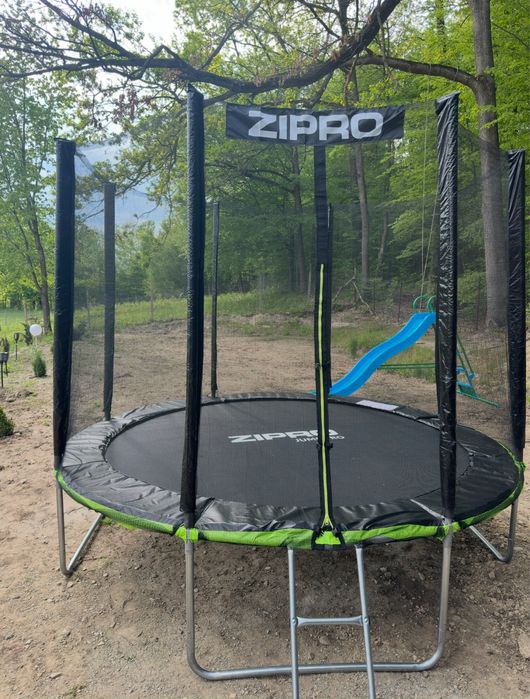 Cabanita de inchiriat in regim hotelier