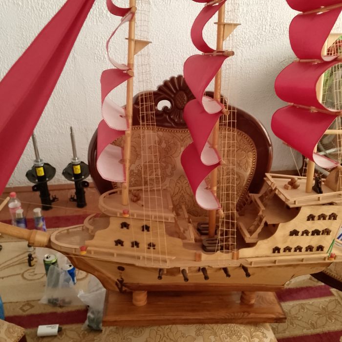 Кема кизил йелкан Ассоль