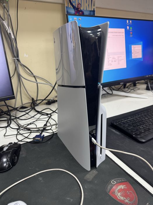 PS5 dikavodli 1ta pulti bilan o'yinlari bor ofline versiya