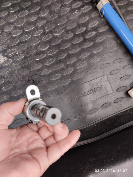 Продам клапан Vvti на Камри 40