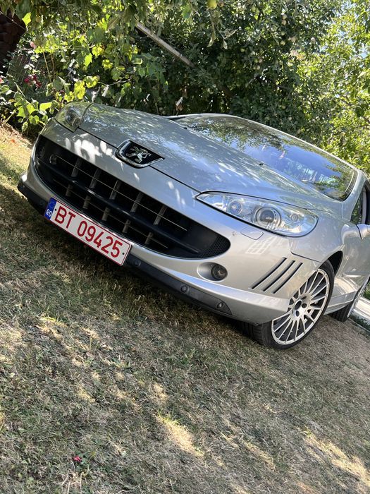 De vanzare peugeot 2800€