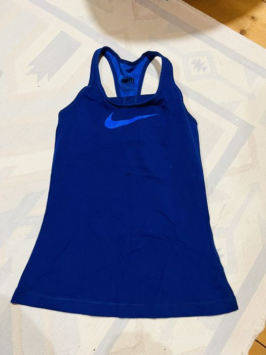 Pantaloni scurti alergat, maieu NIKE XS (si nou)