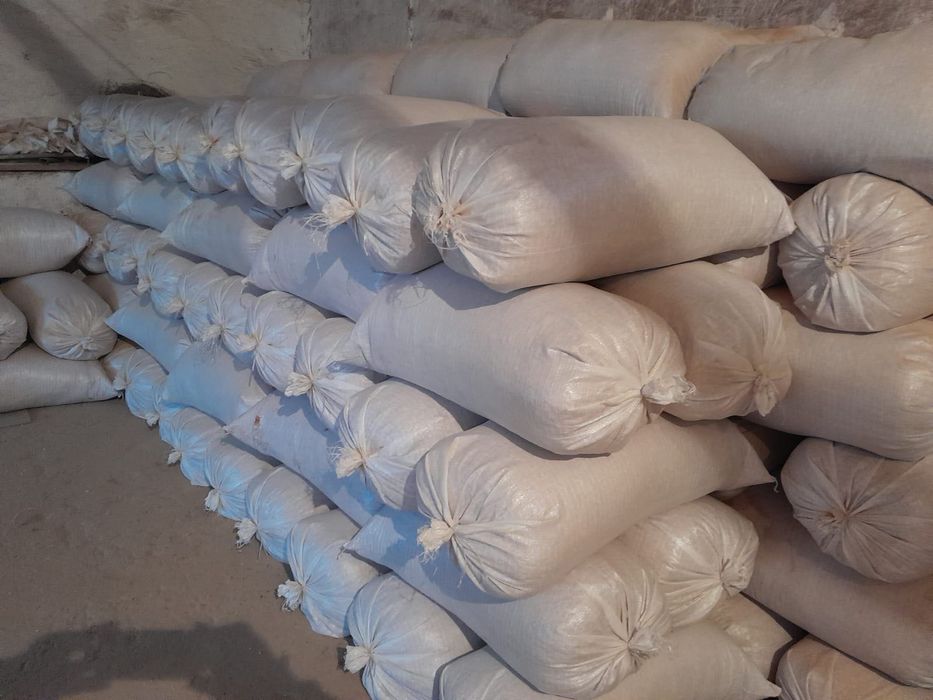 Опилки в болшых мешках