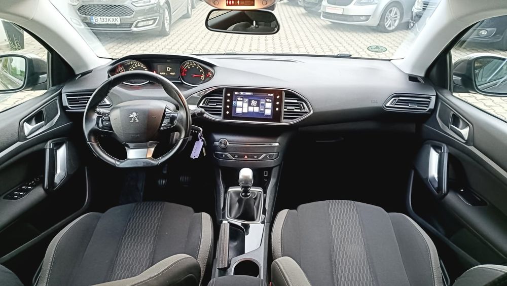 Peugeot 308 Style 2016 Euro 6 Hatchback Benzina 120 cp 6+ 1 trepte 154000 Km Reali Carte Service / Rdw