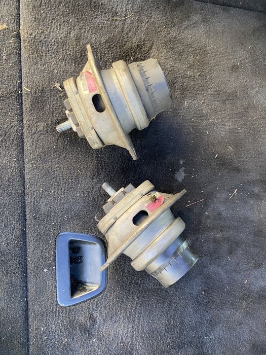 Тампони на мотора Range Rover sport/vogue 3.6