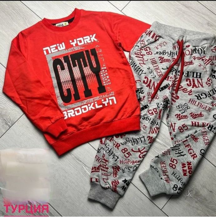 Продам новый детский костюм