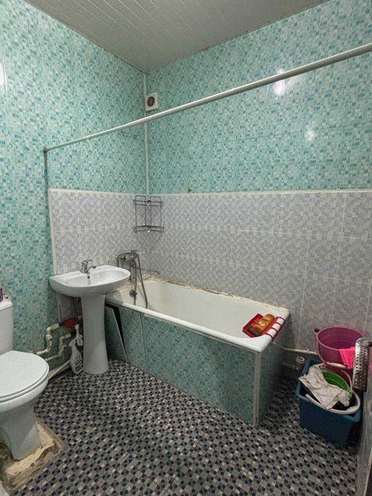 Продаю квартиру. 1\2\4 Юнусабад-18  Галерейка,кирпичный Сайрам