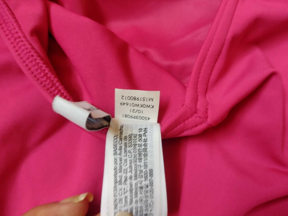 Calvin Klein цял бански в циклама