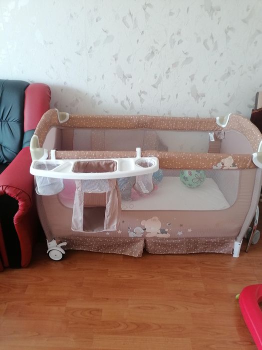 Сгъваема кошара с матраче