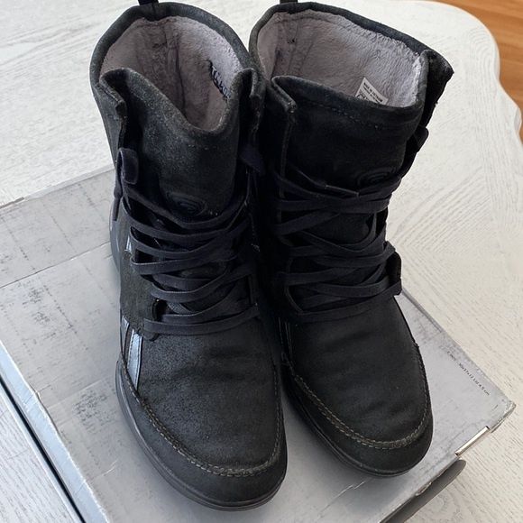 Ghete damă Reebok Easytone – Thinsulate, călduroase, mărimea 40