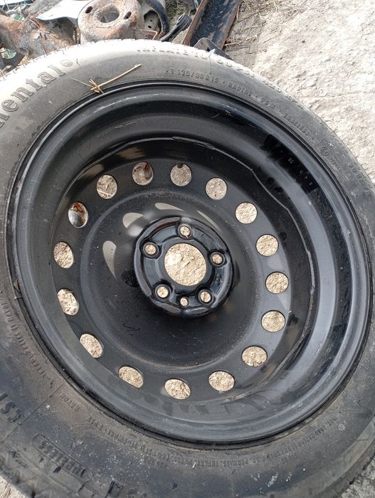 Резервна гума, тип патерица 15 Alfa Romeo 147 с крик и ключ