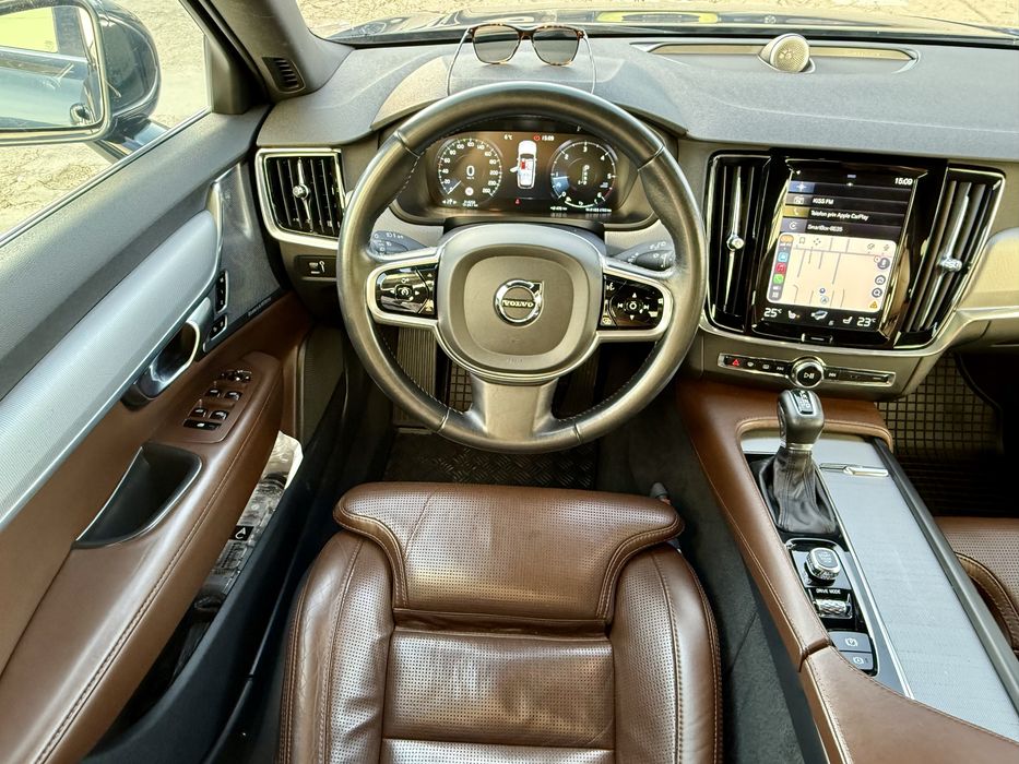 Volvo V90 2L D4 E6 Inscription/ schimb cu Bmw, Audi, Mercedes- 3litri