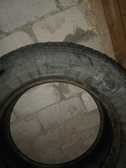 Продам шины зимние 4шт  б,у
