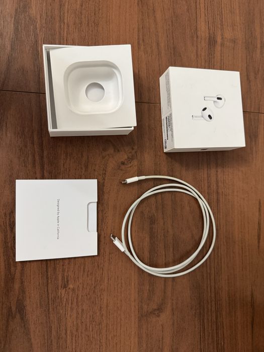 AirPods 3 ( 3rd generation)
