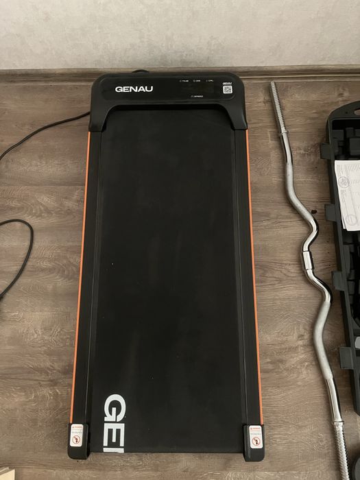 Беговая дорожка GENAU