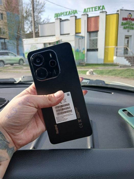 Продам 3 телефона