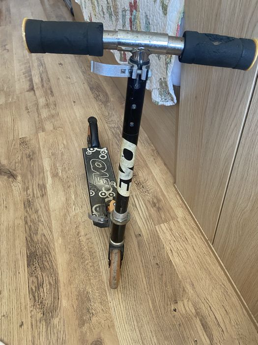 Подарявам Детска метална тротинетка