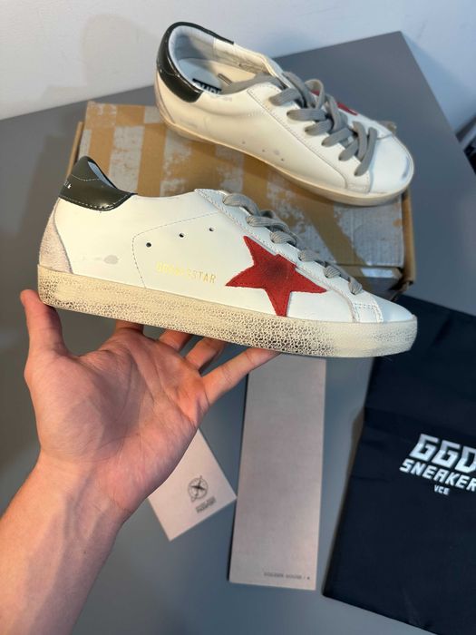 Golden Goose Super-Star alb cu stea rosie, marimea 39