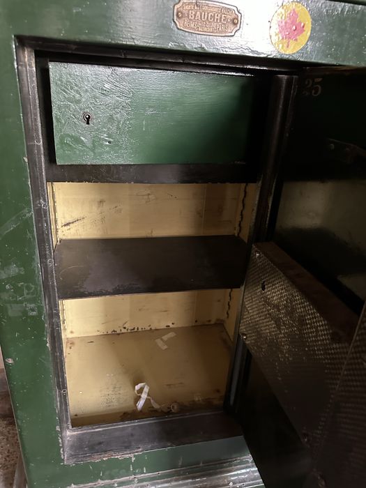 Антикварна метална каса BAUCHE - Франция