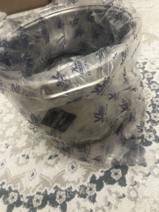 Продам кастрюлю