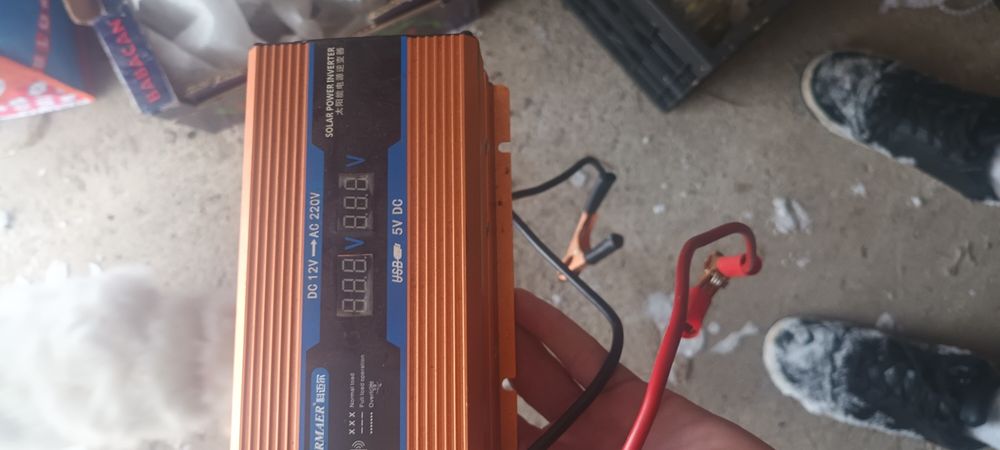 Solar power invertor