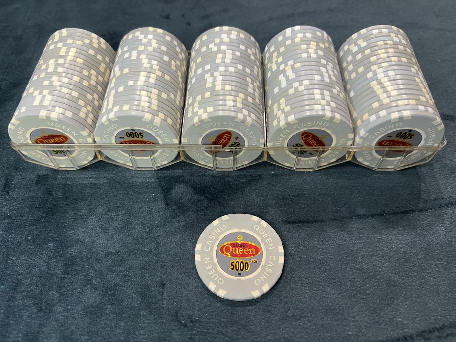 Jetoane Poker 280,000 buc model Casino Queen Bucuresti stoc Customtables.eu