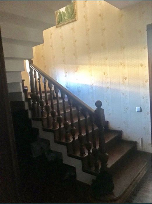 Назарбек котта уй сотилади углавой, Нотариус кучадан 500 метр кирганд.