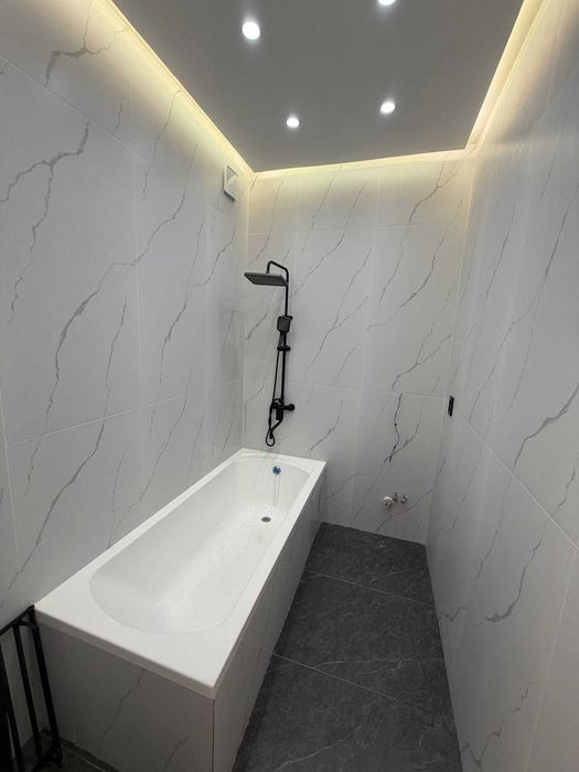 СРОЧНО !! Продается квартира в Яшнабаде 3/4/8 ( 90 кв/м) ЖК Azia House