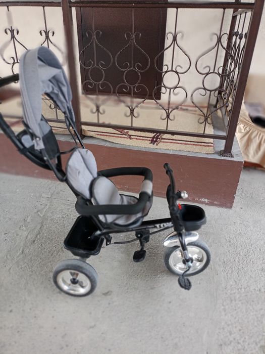 Продам велосипед коляску!