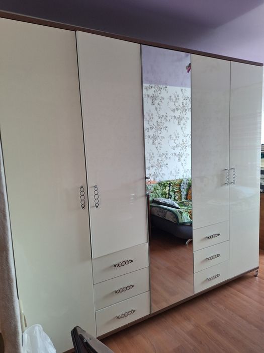Продам шкаф 5ти створчатый