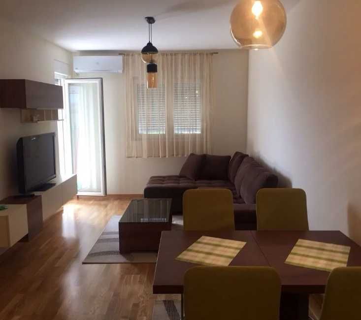 Дава се под наем Двустаен апартамент в Пловдив, Остромила - 65 кв.м за 234.6 € - Снимка #3