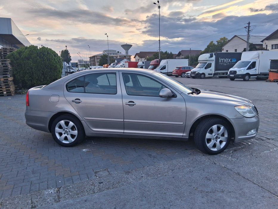 SKODA Octavia 2009 — imagine 5