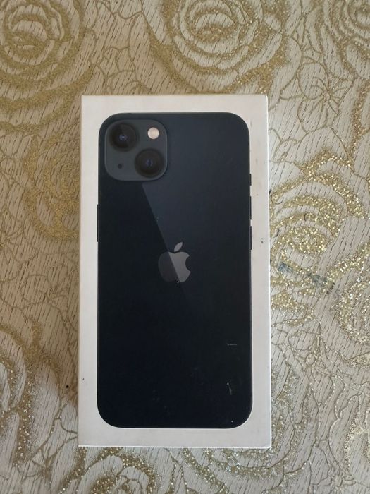 Iphone 13 б/у хороший