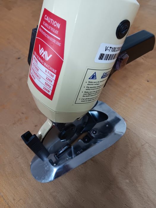 Vanzari masini cusut industriale.