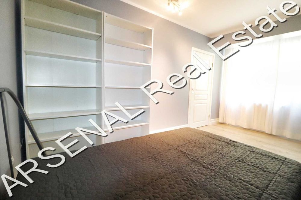 Дава се под наем Тристаен апартамент в София, Център - 120 кв.м за 1200 € - Снимка #4