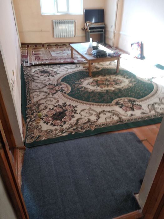 Yashnobodda uy sotiladi