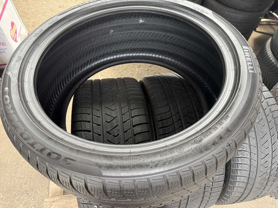 4x Anvelope iarna 305/35 r21 M+S - Pirelli Sotto Zero 3