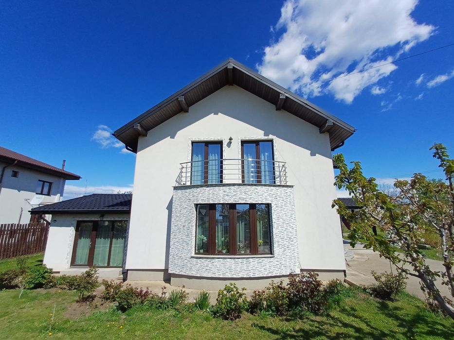 Casă 6 camere, teren 1,500 mp – Valea Lupului