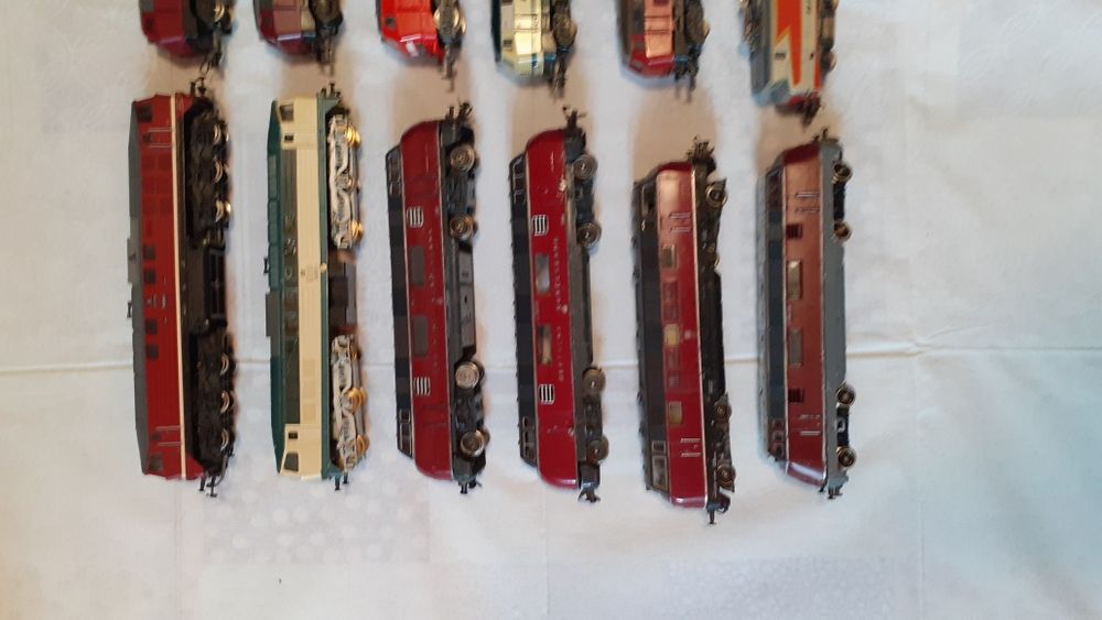 Locomotive trenulet electric scara HO