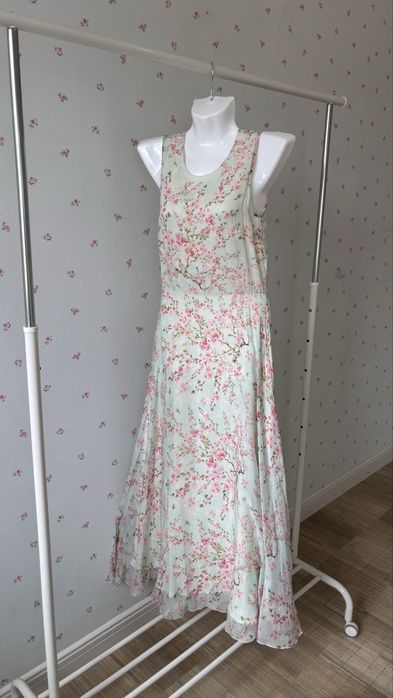 Платье из 100% шелка