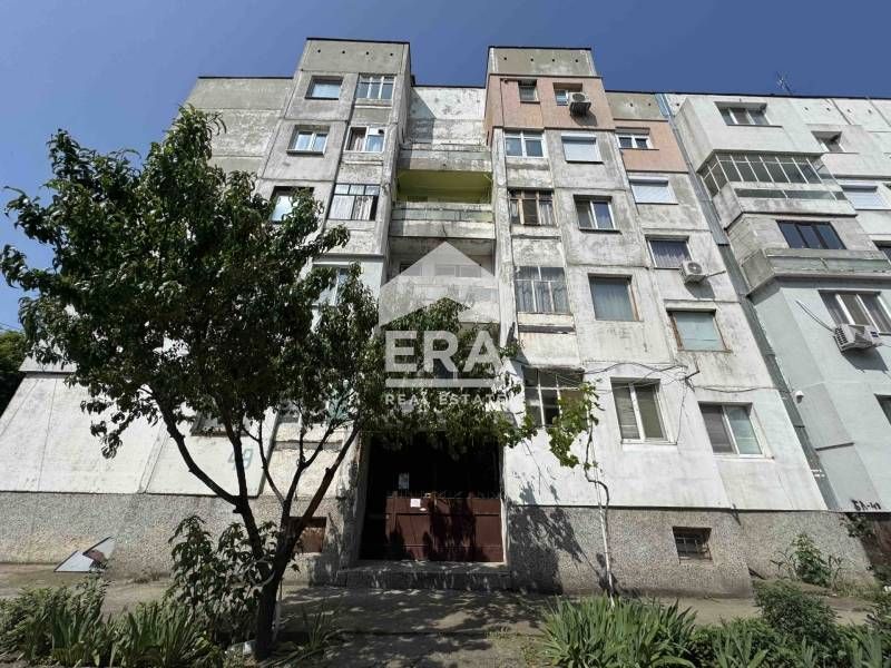ЕКСКЛУЗИВНО ОТ ЕРА ДРЪСТЪР! Двустаен апартамент в кв. Деленки, село Ай