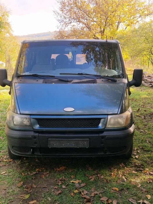 Autoutilitara Ford Transit