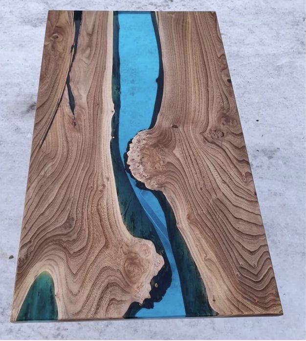 На заказ изготовим слебы и мебель в сочетании дерева и эпоксидки